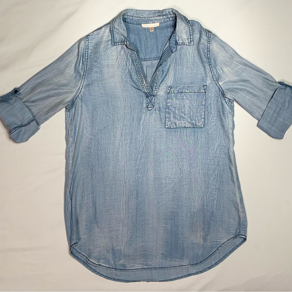 Women’s Skies Are Blue Chambray Tensel Button Down Shirt Size Small